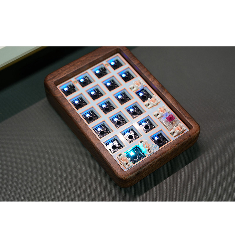 Soild Kit tastiera nutrad mecc - Mechanical Numpad Hot Swap Rgb Wireless recensione e prezzo